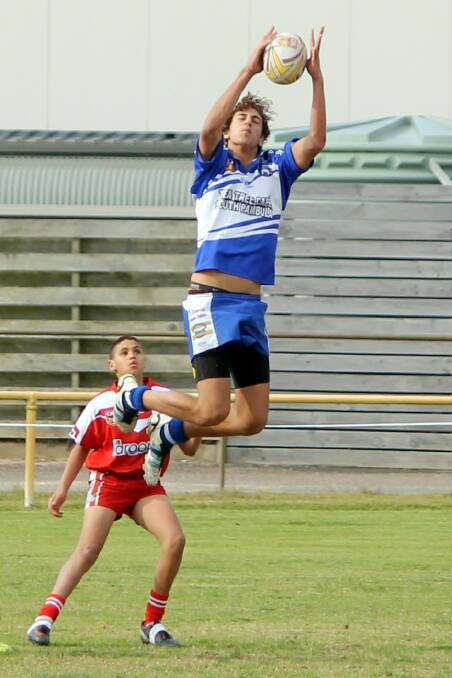 under 16s Bulldog Kye Lygon scored a try after this high-flying catch. 