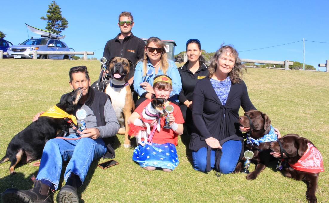 The Bega Valley's best pooches come together with their trophies. 