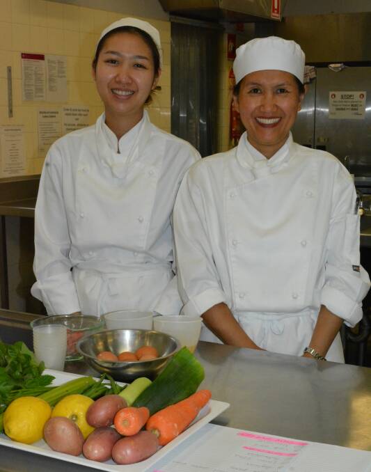 Wheelers apprentice Kim Phicharachot and her mother Koranit Khamrin are both TAFE Bega commercial cookery students.