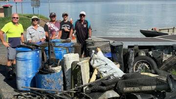Oysters farmers take part in the annual Tide to Tip estuary clean-up. Picture supplied