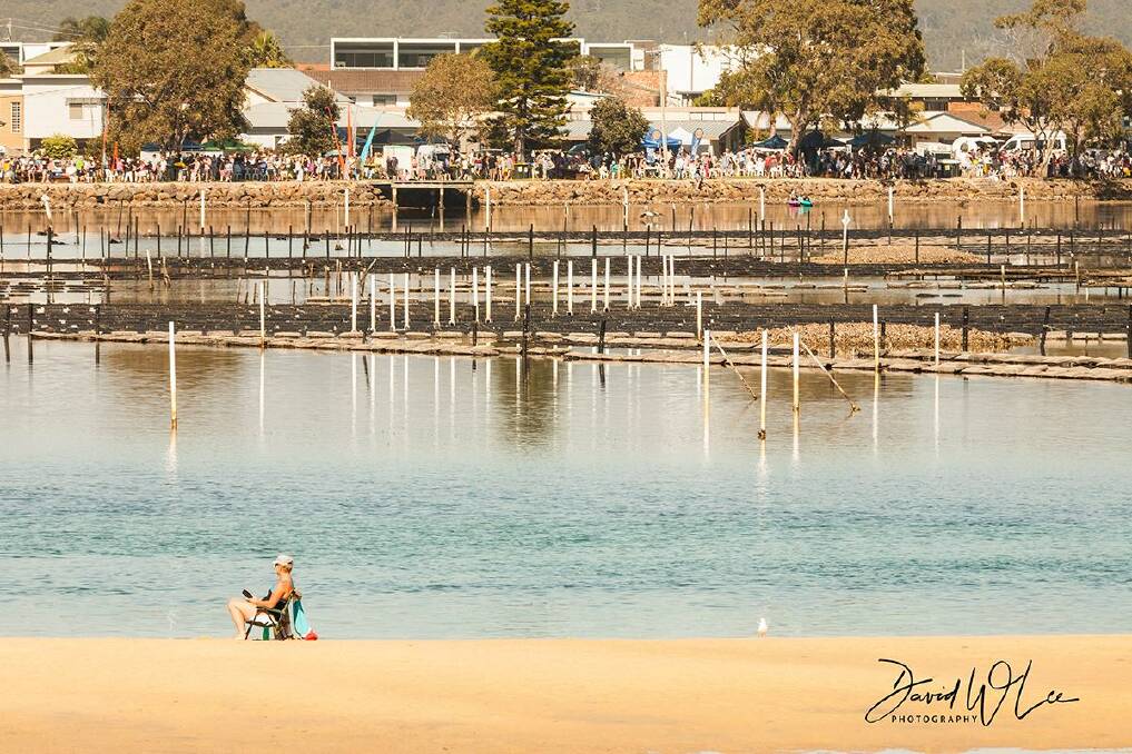 Photographer David Lee sent us this great shot of Eat Merimbula crowds from the other side of the lake.