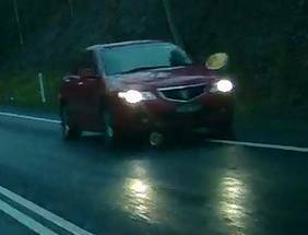 Image of the car which stopped on the Princes Highway 700 metres north of where Mr Speechley was last sighted. If you have any information contact Crime Stoppers, 1800 333 000.