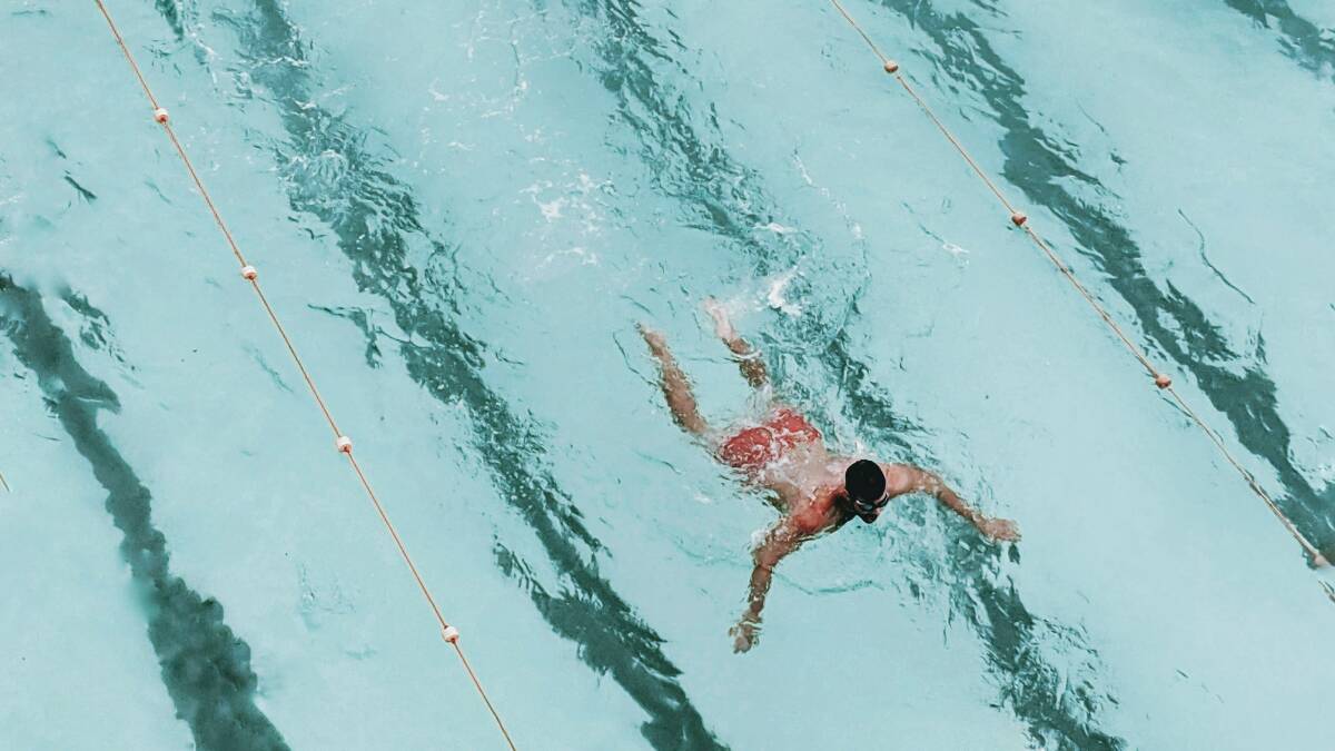 Bega swimming pools rate rise resurfaces as council debates budget
