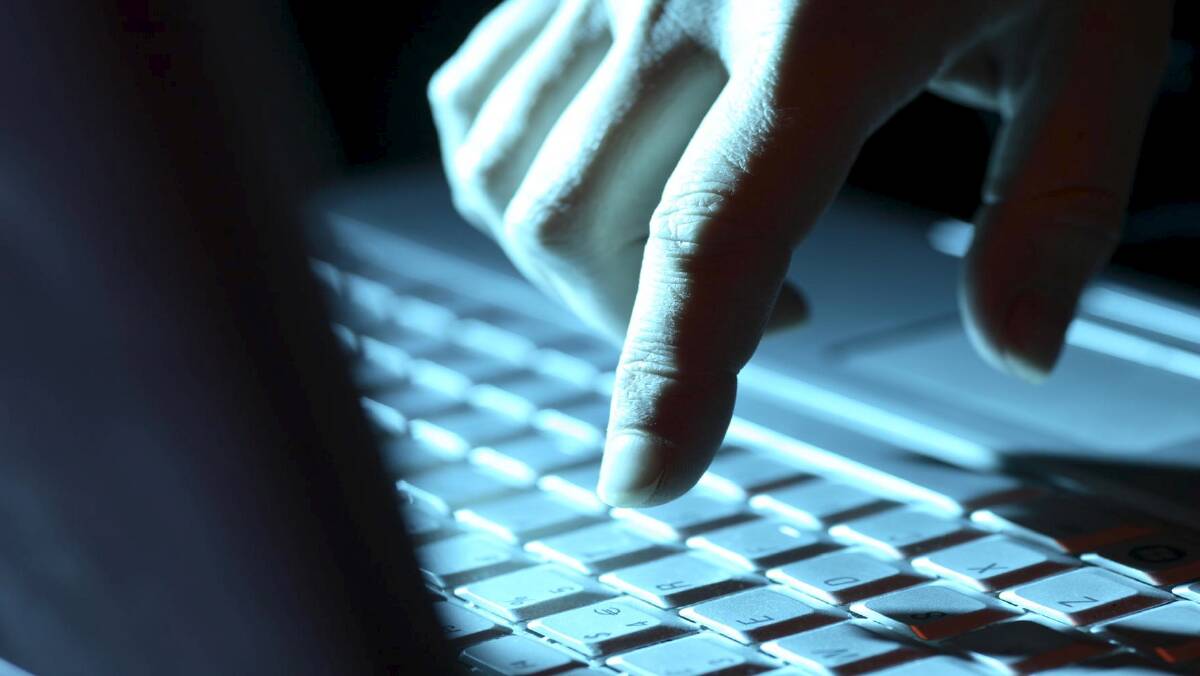 Schools targeted on graphic nude photo-sharing website