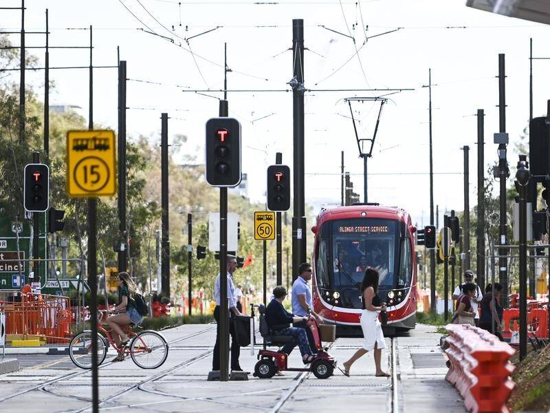 The federal government will spend almost $200 million on upgrades to Canberra's light rail network. (Lukas Coch/AAP PHOTOS)