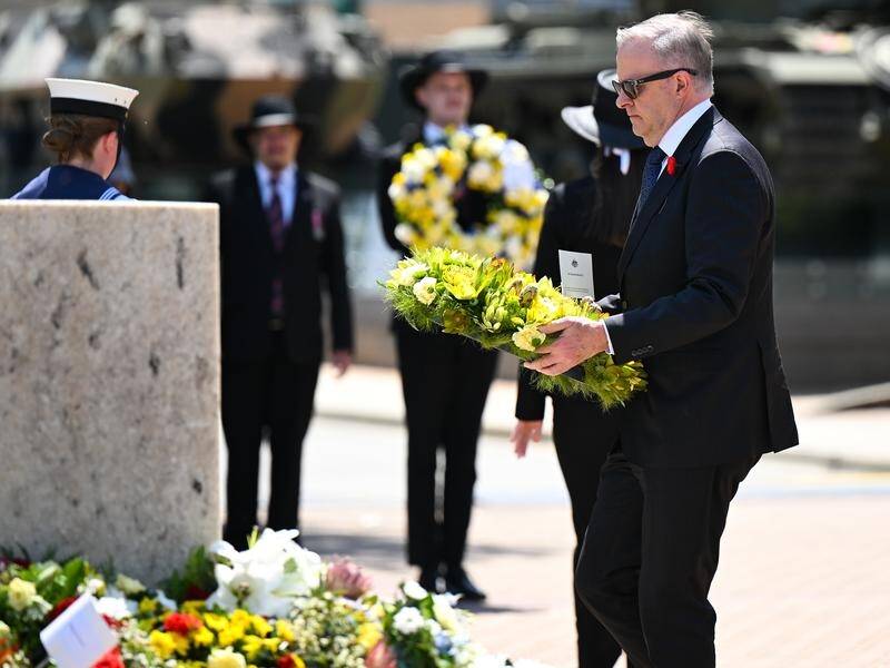 Prime Minister Anthony Albanese laid a wreath at the Australian War Memorial. (Lukas Coch/AAP PHOTOS)