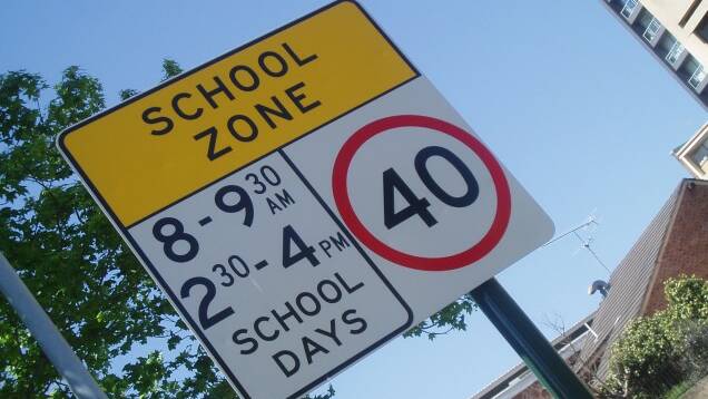 Merimbula Chamber president challenges fine for parking in school no-stopping zone