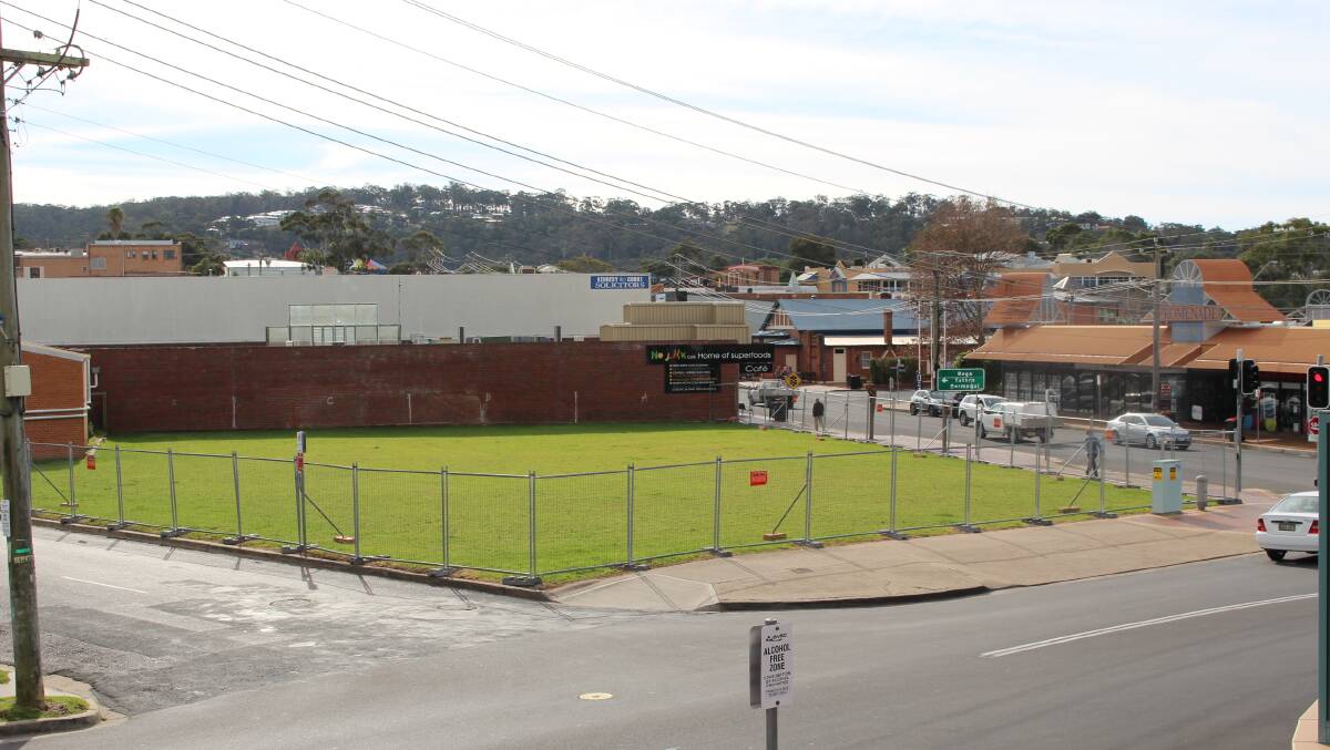 
The controversial Merimbula CBD fenced-off site that has drawn a lot of criticism from the community.
