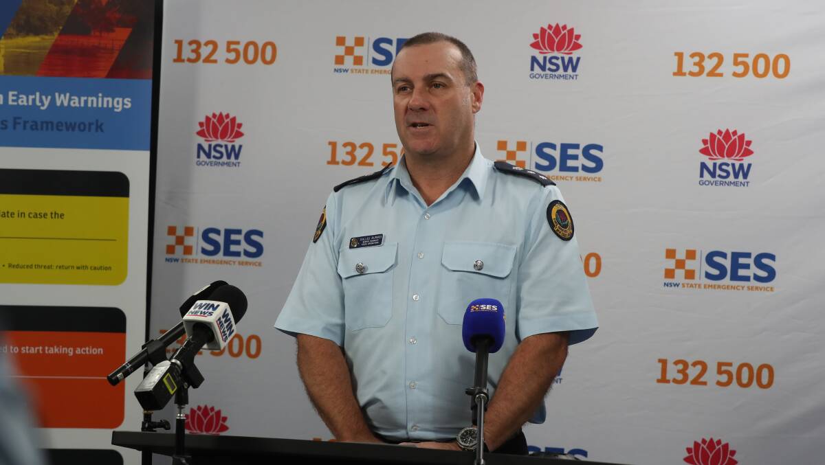 SES Chief Superintendent Dallas Burnes talking about the predicted wild weather on November 29 and 30. Picture by Robert Peet